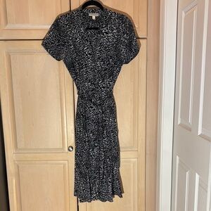 Dana Buchman Black and Grey Midi Dress With Pockets